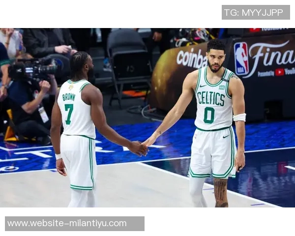 帕金斯预测独行侠将成为盖帽和防守双料冠军球队 帕金斯预测独行侠将成为盖帽和防守双料冠军球队