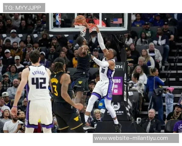 德罗赞称施罗德为斗犬与大场面先生福克斯离队让球队面临挑战 德罗赞称施罗德为斗犬与大场面先生福克斯离队让球队面临挑战