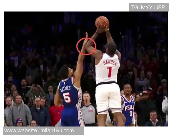 船记:明天裁判报告将揭示哈登明显犯规未被吹的争议真相 船记:明天裁判报告将揭示哈登明显犯规未被吹的争议真相