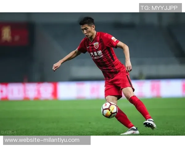 荷甲乌得勒支签下西汉姆18岁后卫阿迪埃莱为期四年合同